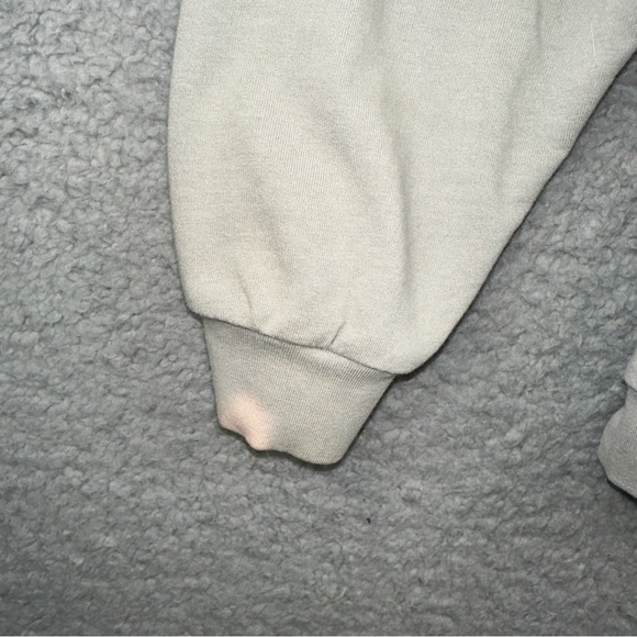 Magnolia Top Womens Small Green Embroidered Logo Sweatshirt - Picture 4 of 10